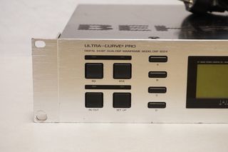 Ecualizador Behringer Ultra-Curve Pro DSP 8024