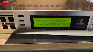 Ecualizador Behringer Ultra-Curve Pro DSP 8024