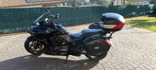 Honda DN-01 Touring Negra