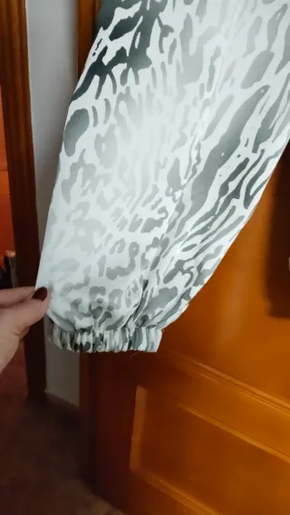 Pantalón bombacho satén estampado