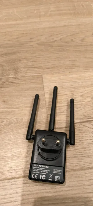 Repetidor WiFi Wavlink AC750