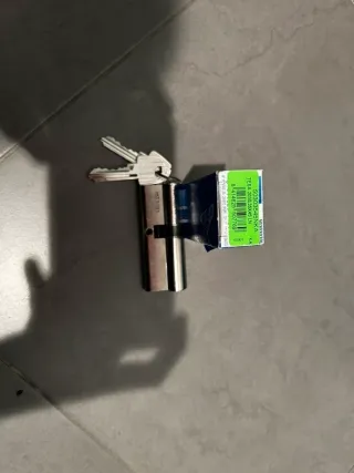 Bombín Tesa Níquel 35x45 + 3 Llaves