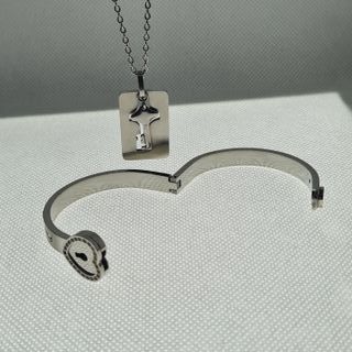 Bracciale e Catenina con Chiave