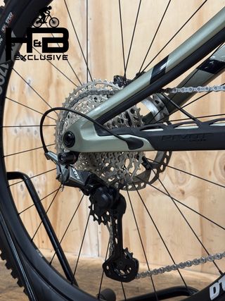 Pivot Firebird Pro Carbon Shimano XTR 2023