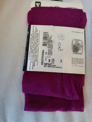 Conjunto de medias y leotardo,enteras y medias.