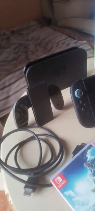 Nintendo Switch 2 + 7 Juegos (Poco uso)