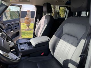 Land Rover Defender 2020