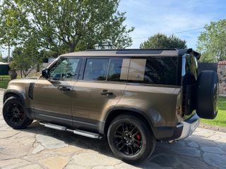 Land Rover Defender 2020