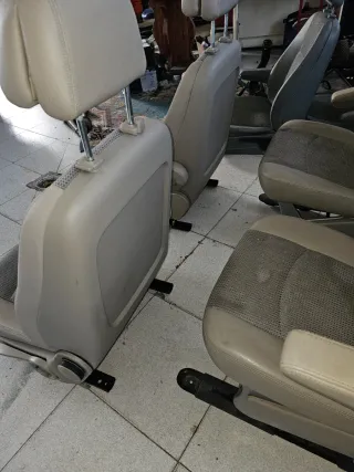 Asientos Mercedes Viano 2013 Beige 4 Plazas