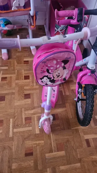 Bici y Patinete Rosa Minnie Mouse