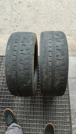 Slicks 15" Pirelli RK7