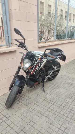 KTM Duke 125
