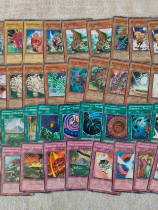 Baraja de Estructura Cólera de Dinosaurio YuGiOh