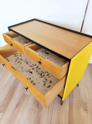 CÓMODA MID CENTURY.