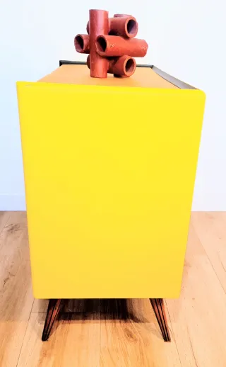 CÓMODA MID CENTURY.