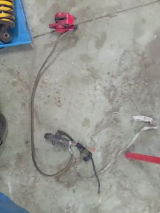 Pinza y bomba freno Rieju SP