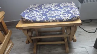 Butaca mecedora con reposapiés