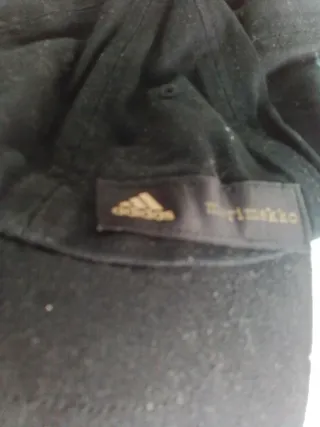 Gorra Adidas x Marimekko Negra