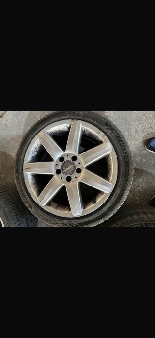 Llantas y cubiertas Mercedes modelo 2015 clase A
