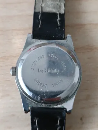 Reloj Louis Valentin Cuarzo Negro y Plata