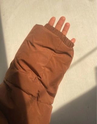 Chaqueta acolchada Oysho marrón