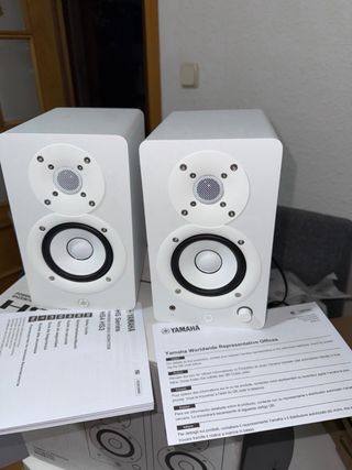 Monitores de Estudio Yamaha HS3 Blancos