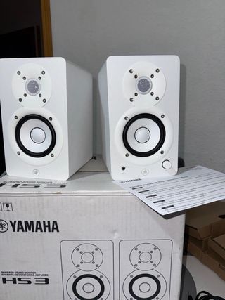 Monitores de Estudio Yamaha HS3 Blancos