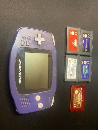 Consola Game Boy Advance Morada + 5 Juegos