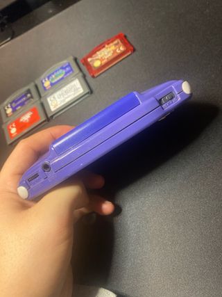 Consola Game Boy Advance Morada + 5 Juegos