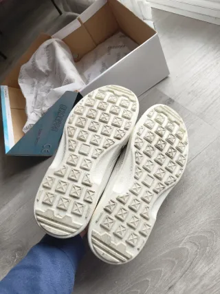 Zapatos de seguridad sanitarios