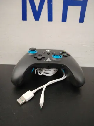 Mando Xbox Series X/S Negro Cableado