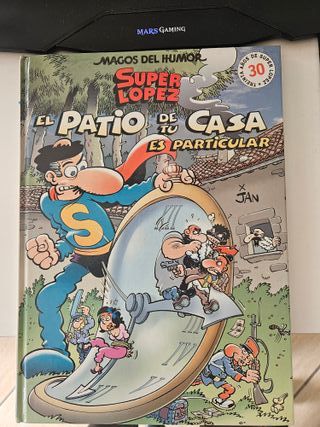 Superlópez. El patio de tu casa es particular (...