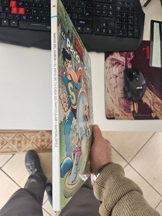 Superlópez. El patio de tu casa es particular (...