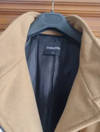 Abrigo Tintoretto Beige Cremallera Asimétrica