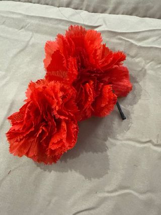 Flores pelo sevillanas, varios colores.