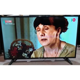 TD Systems 50 Smart TV con líneas