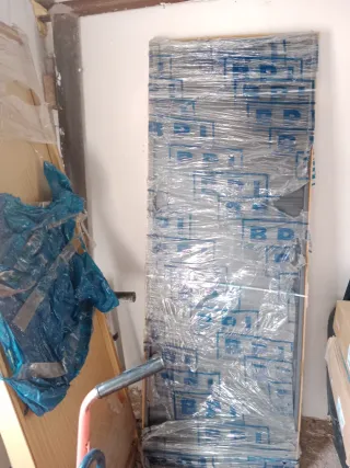 Puerta madera y melamina interior/exterior nuevas