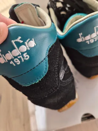 Zapatillas Diadora cuña interior negras