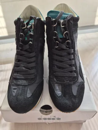 Zapatillas Diadora cuña interior negras