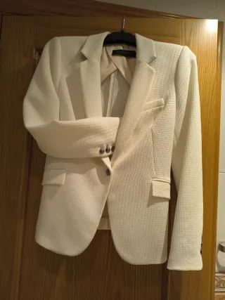 Chaqueta Zara Cruda Talla L