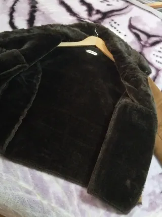 Cazadora marrón con pelo