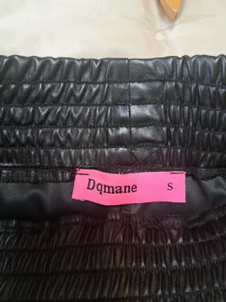 Pantalón polipiel negro ancho