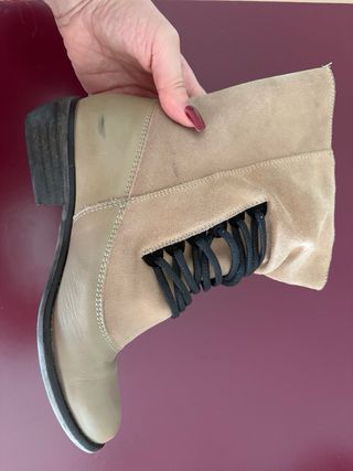 Botines Cuple Beige y Negro Talla 37