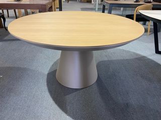 Mesa redonda diseño extensible