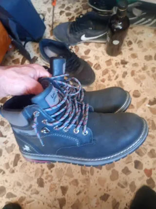 Botas Lois Jeans montaña negras y grises Impolutas