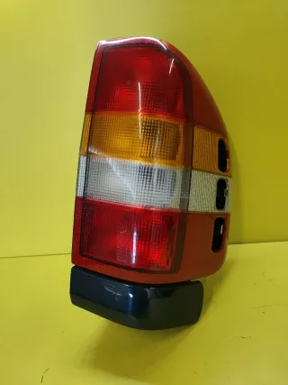 PILOTO TRASERO DERECHO OPEL FRONTERA B