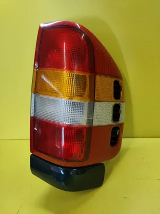 PILOTO TRASERO DERECHO OPEL FRONTERA B