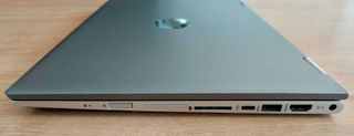 PORTATIL HP CONVERTIBLE - i5 - 16GB - SSD 256GB