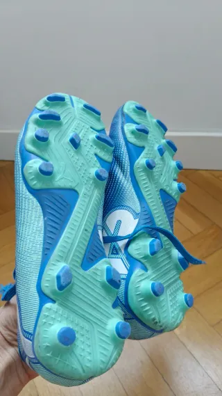Botas fútbol Puma niño azul talla 35