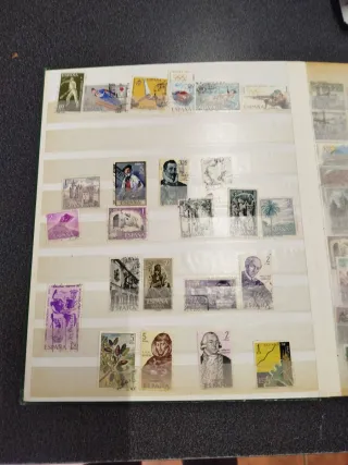 Álbum de sellos de España